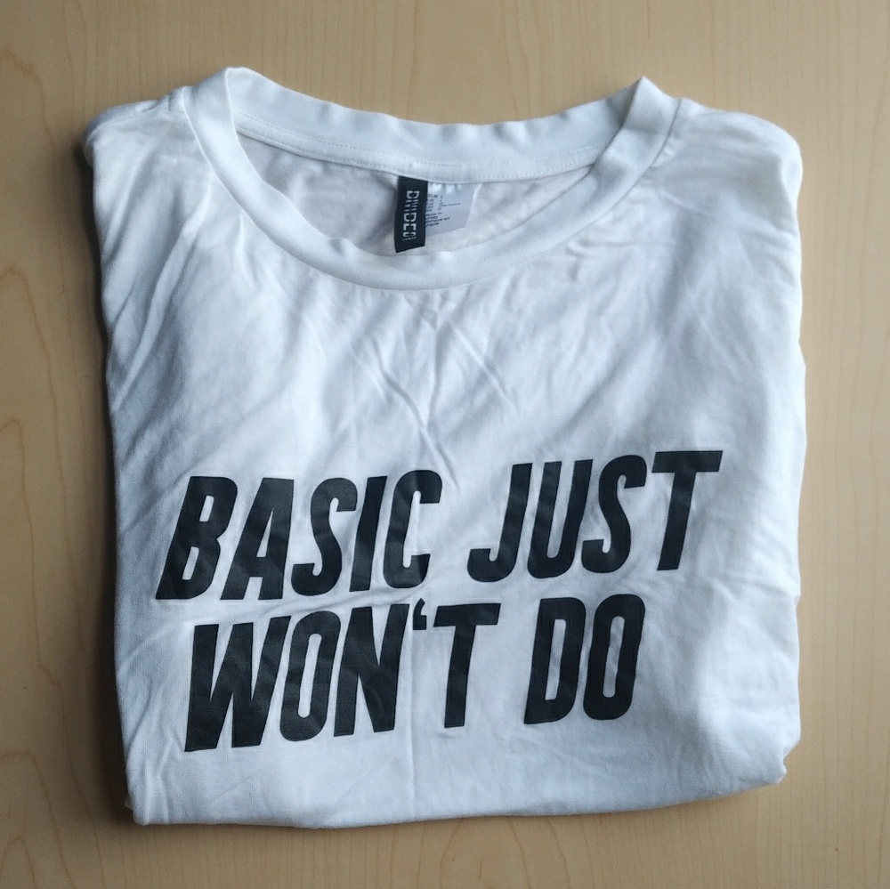 H&M divided Graphic tee | large | offers?